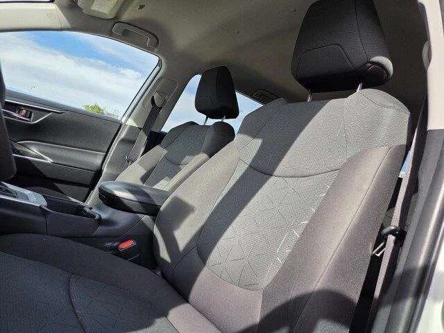 Used 2024 Ice Cap Toyota XLE image 11