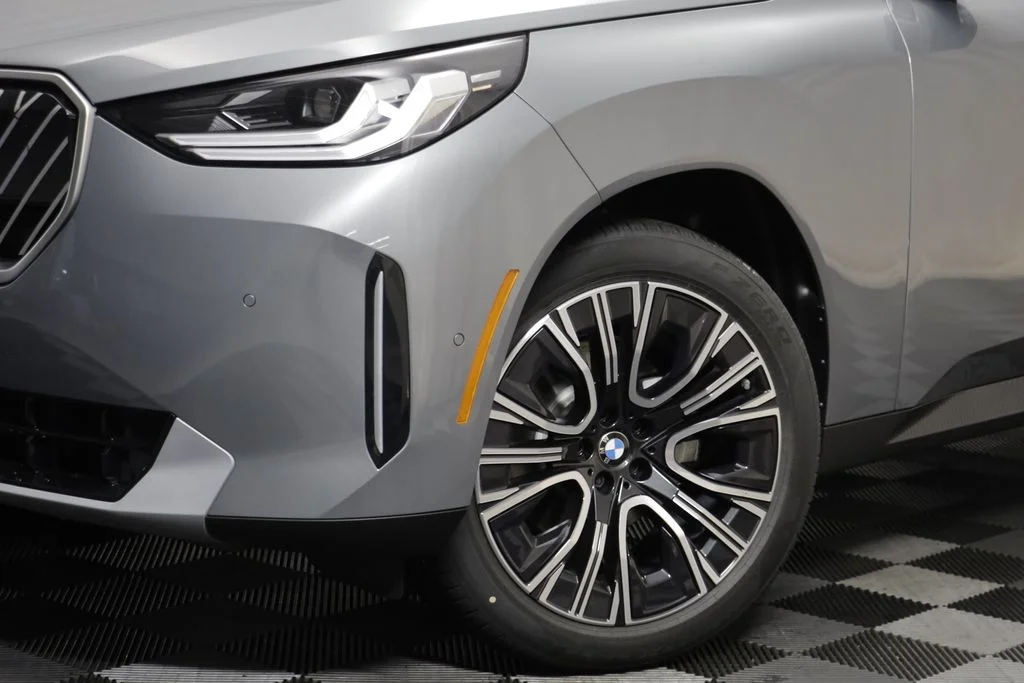 New 2026 Gray BMW 30 xDrive image 4