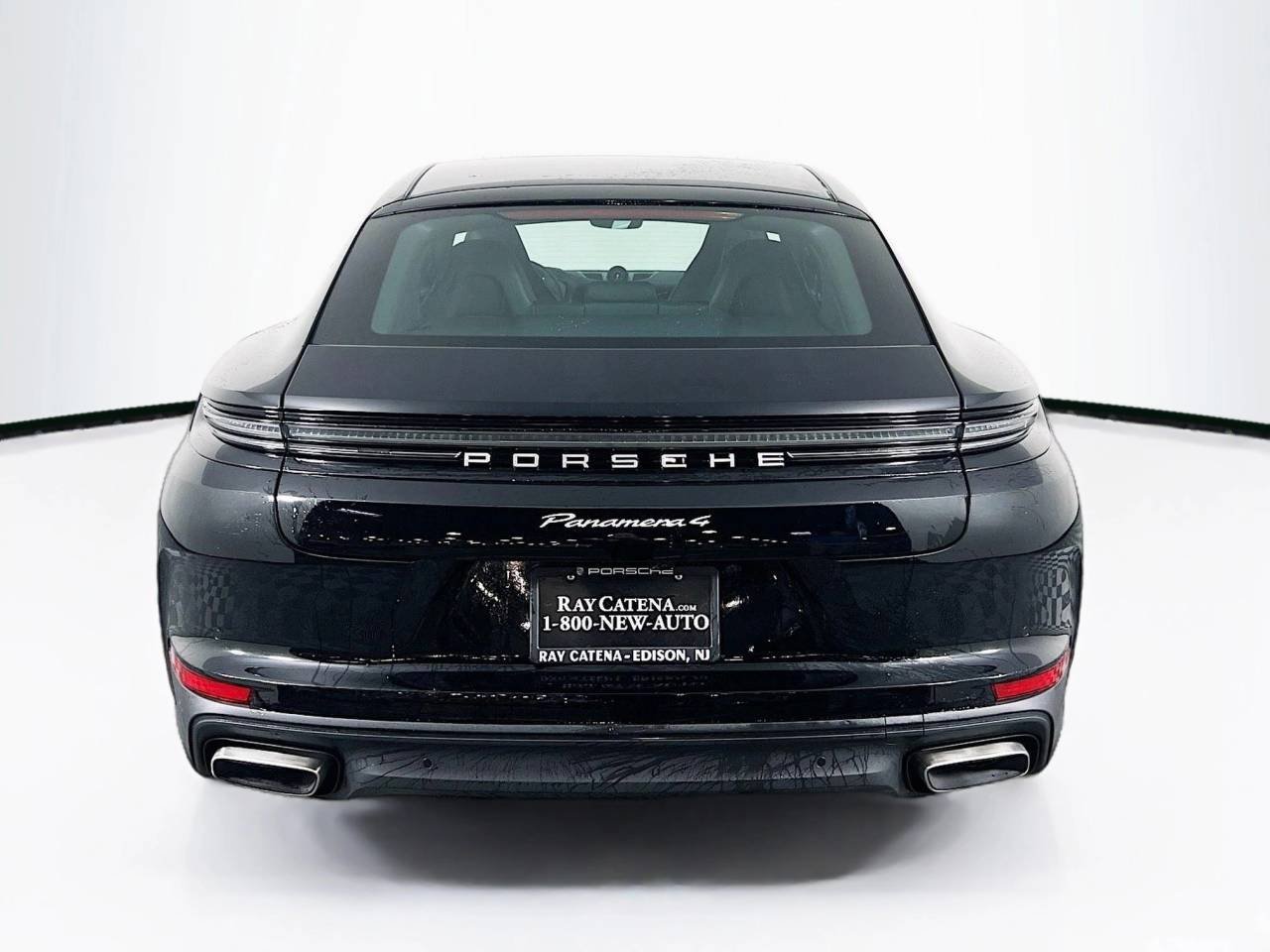 2026 Porsche Panamera 4 E-Hybrid - Photo 10
