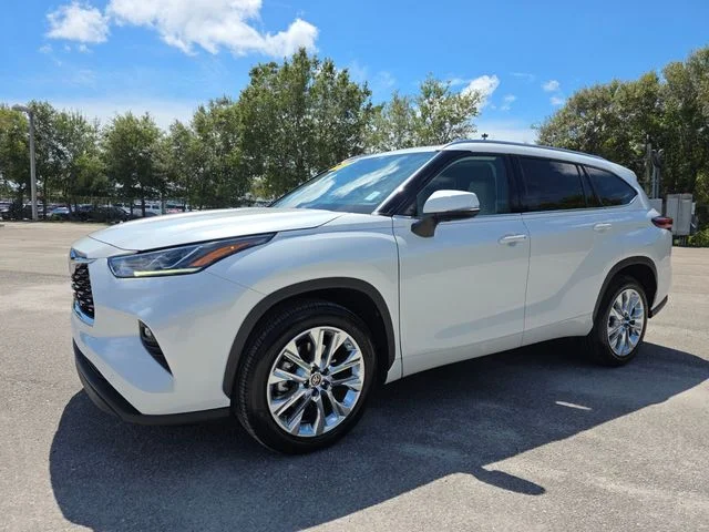 Used 2023 Beige Toyota Limited image 7