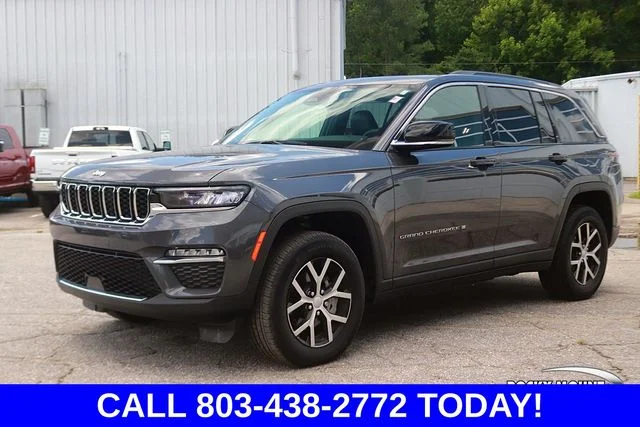 Used 2025 Gray Jeep Limited image 2