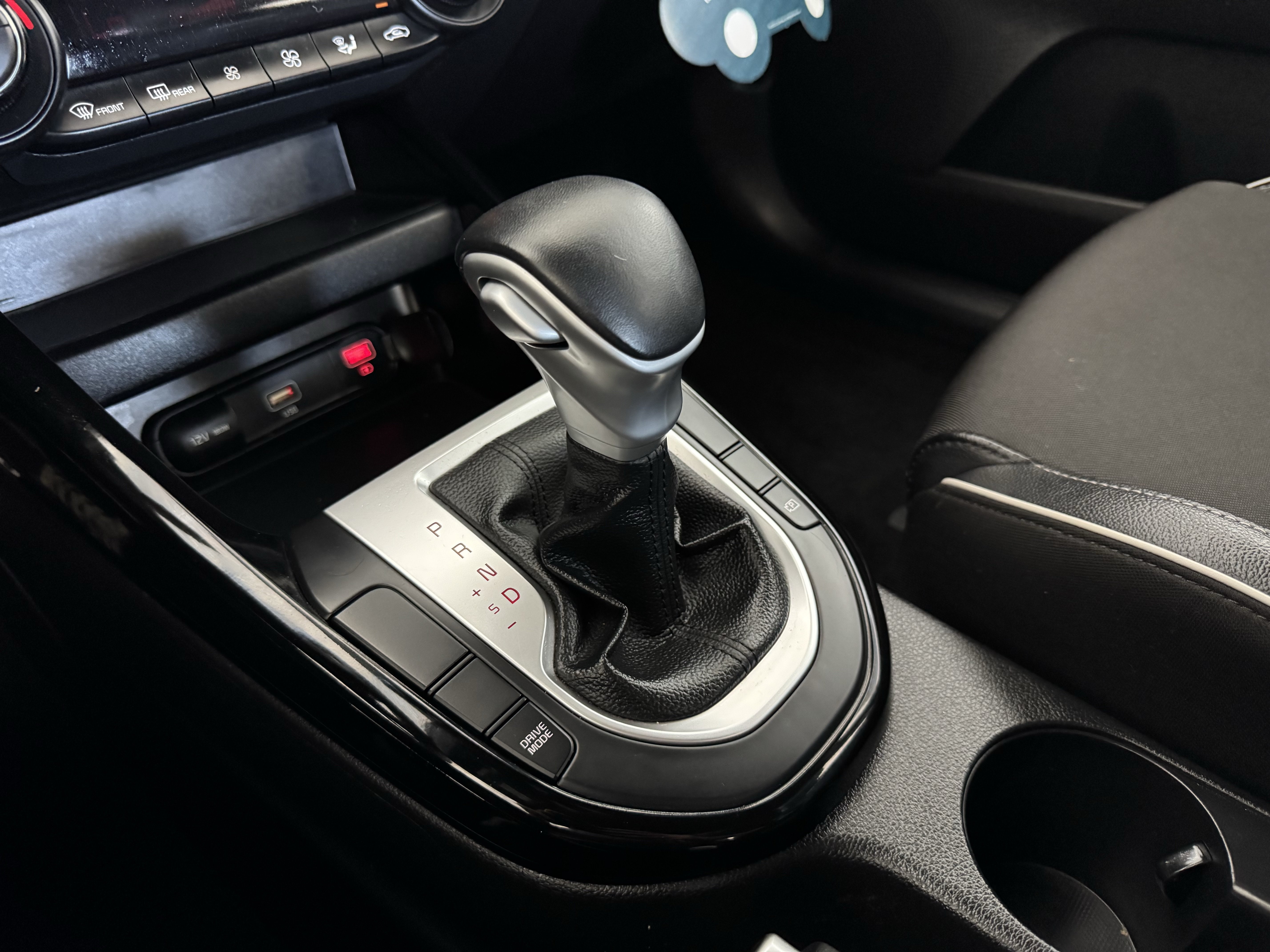 2023 Kia Forte GT-Line - Photo 29