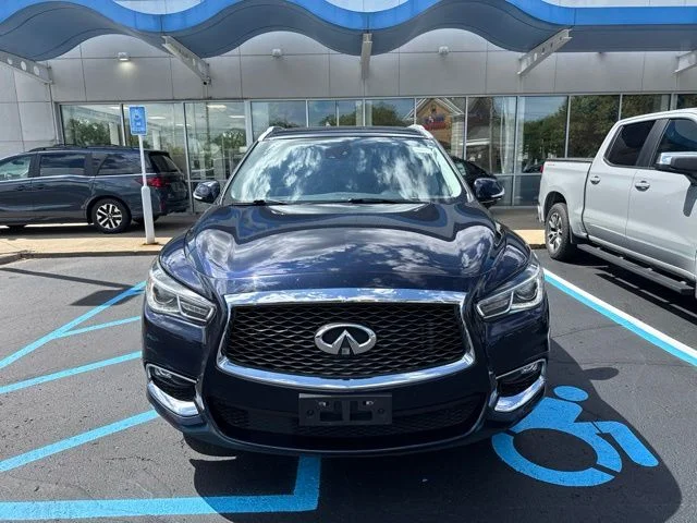Used 2019 Hermosa Blue INFINITI LUXE image 2