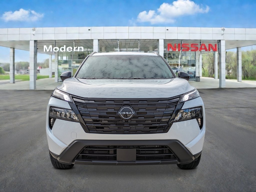 New 2026 Everest White Pearl TriCoat Nissan Dark Armor™ image 8