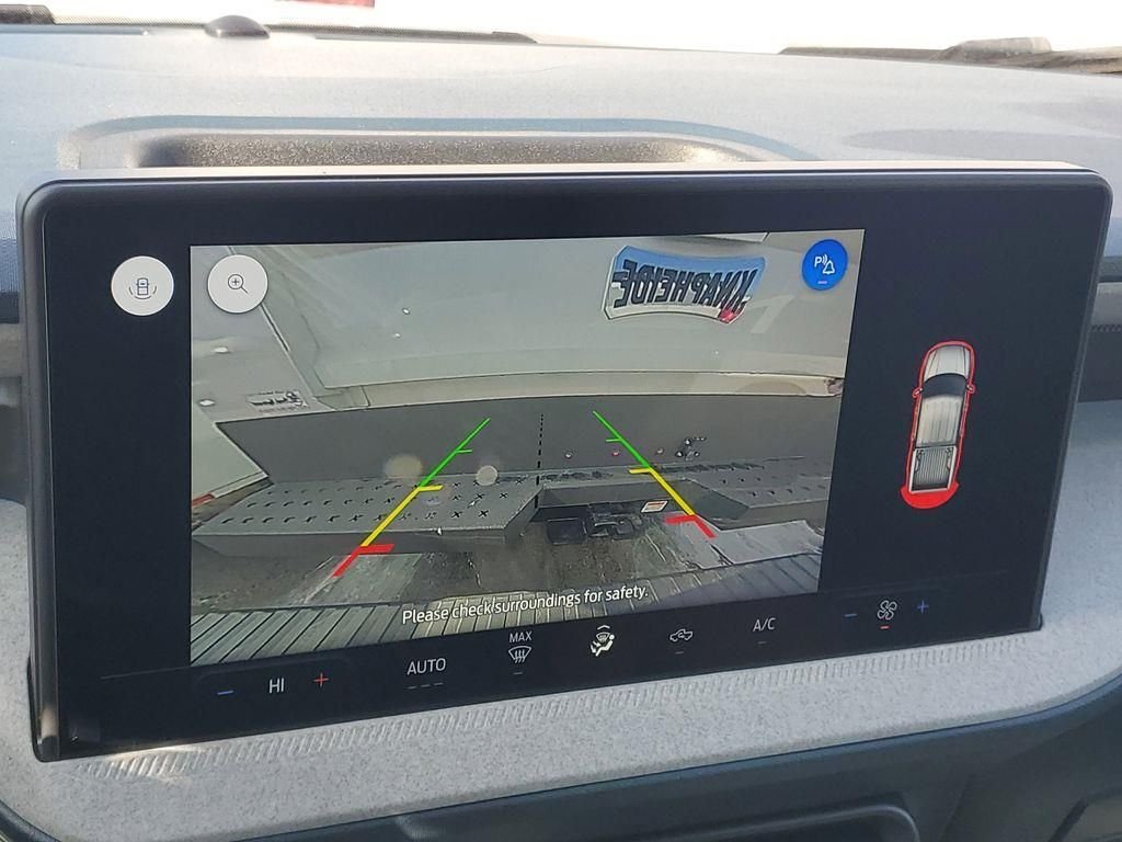 New 2026 Oxford White Ford XLT image 19
