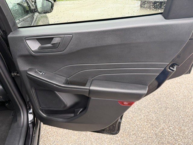 Used 2025 Black Metallic Ford Active image 29