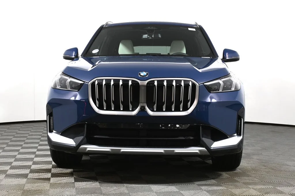 New 2026 Blue BMW xDrive28i image 10