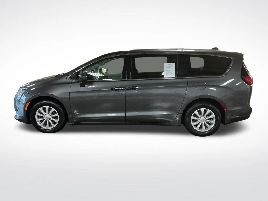 Used 2018 Gray Chrysler Touring Plus image 2