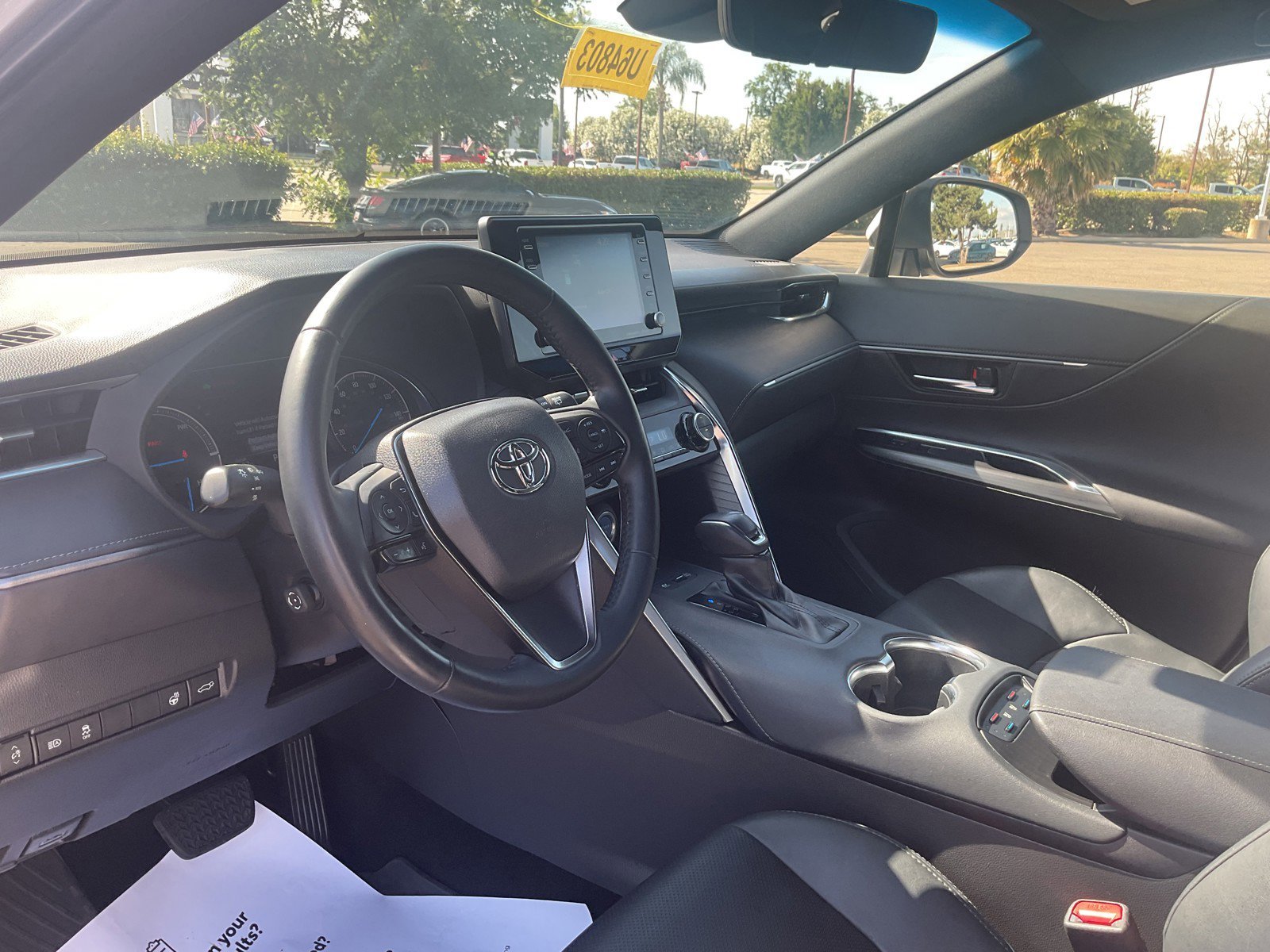 Used 2021 Titanium Toyota XLE image 15