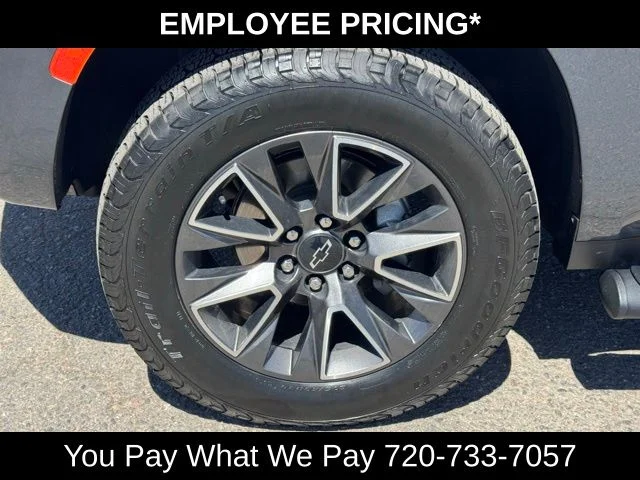 Used 2021 Gray Chevrolet Z71 image 10