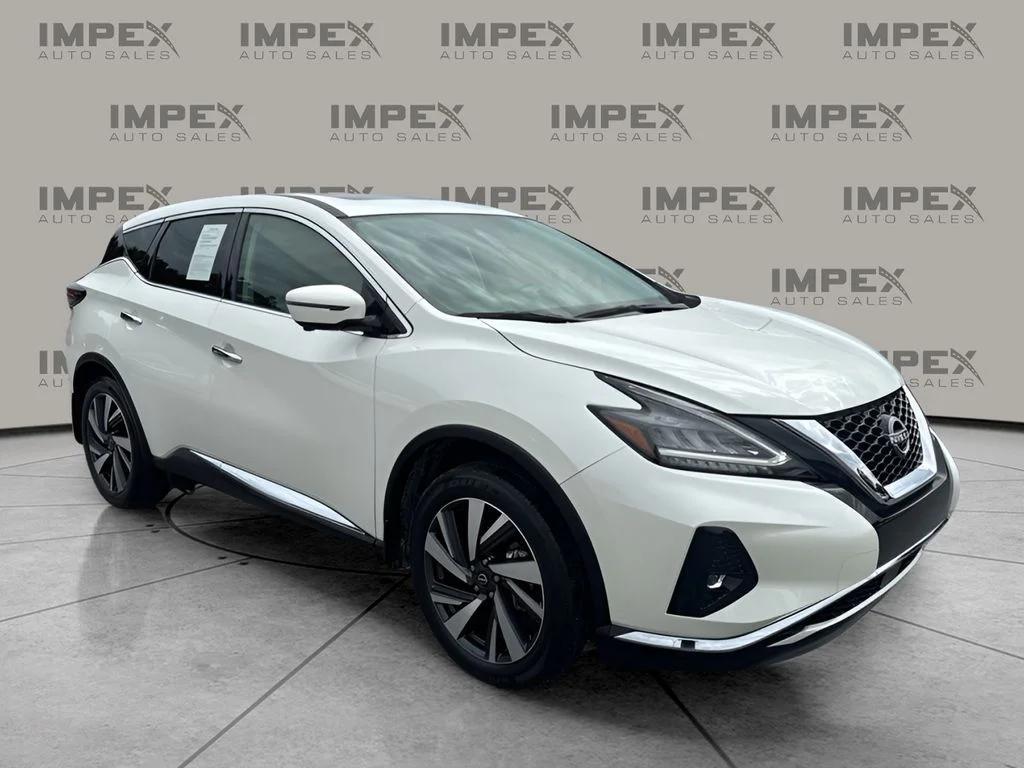 Used 2024 White Nissan SL image 7
