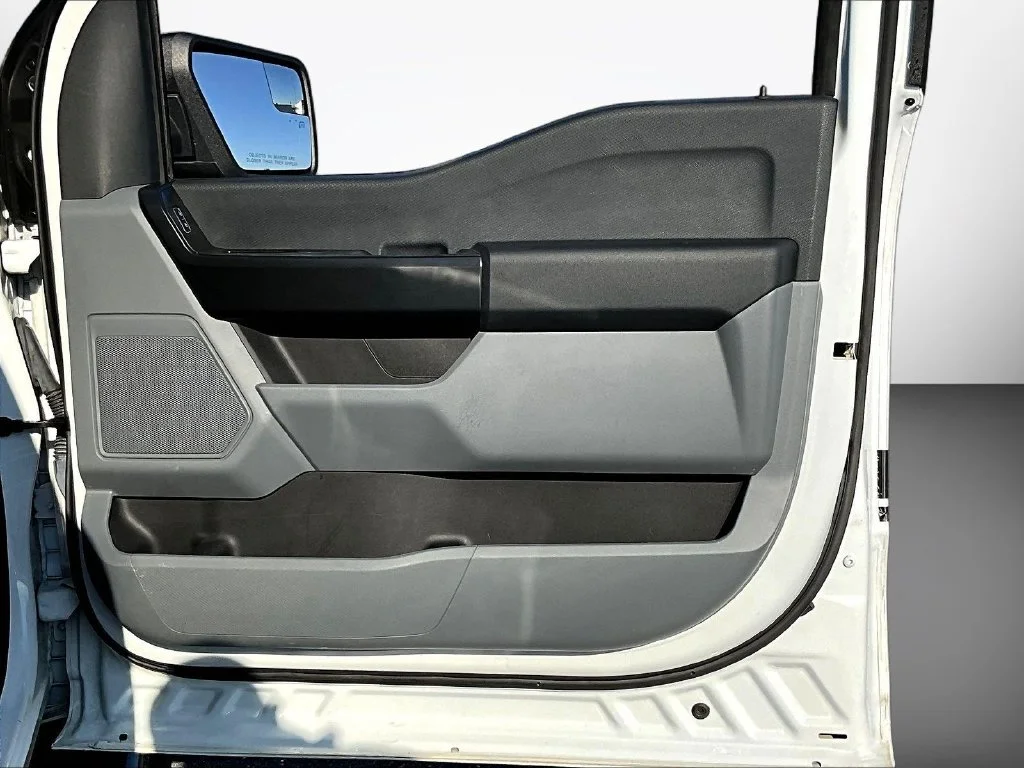 Used 2022 Oxford White Ford XL image 32