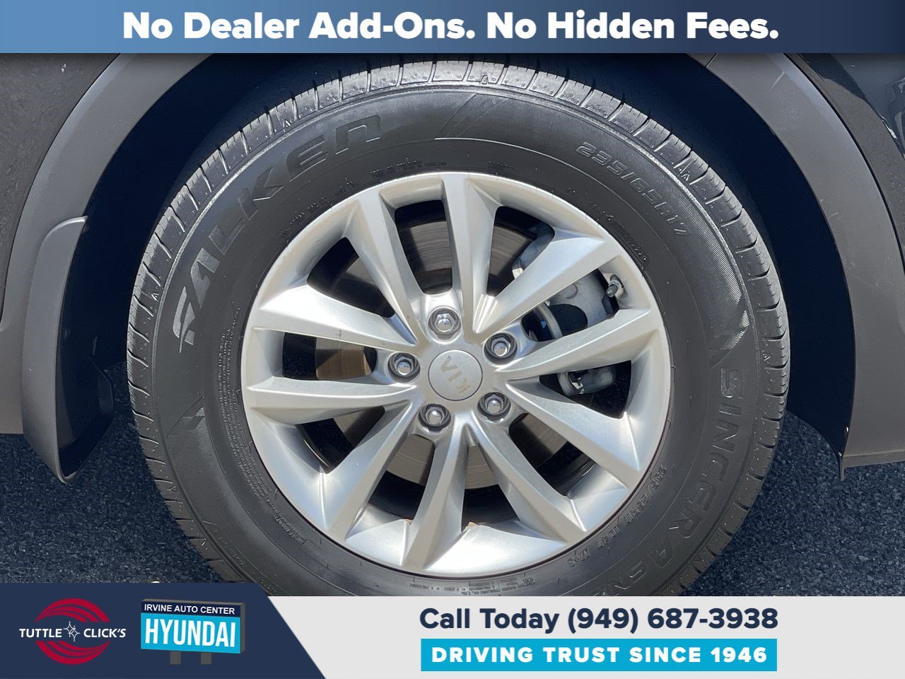 Used 2017 EBONY BLACK KIA L image 10