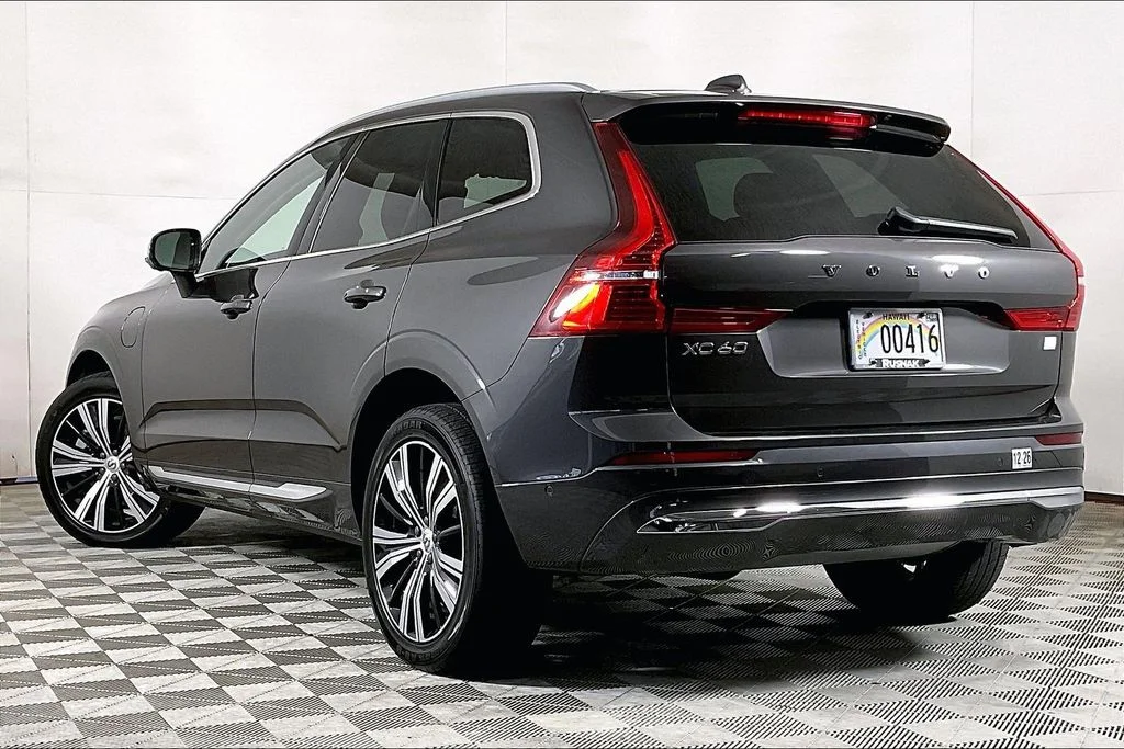 Certified Used 2023 Gray Volvo T8 Plus Bright Theme image 13