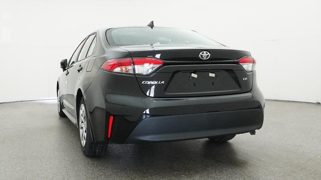 New 2026 Midnight Black Metallic Toyota LE image 2