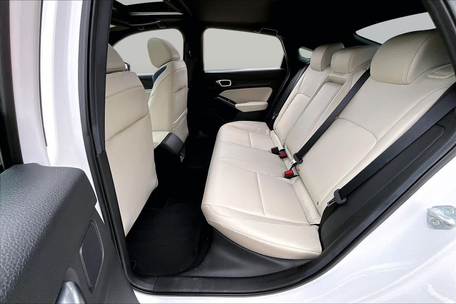 Used 2026 Platinum White Pearl Acura FWD A-Spec with Technology image 19
