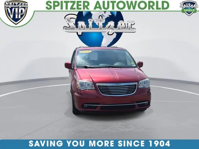 Used 2013 Red Chrysler Touring image 3