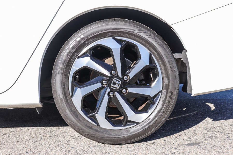 2016 Honda Accord EX-L - Photo 10