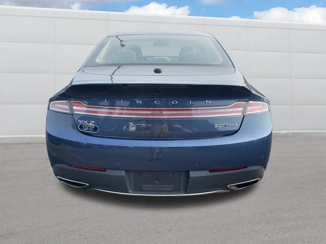 Used 2019 Blue Lincoln Reserve image 4