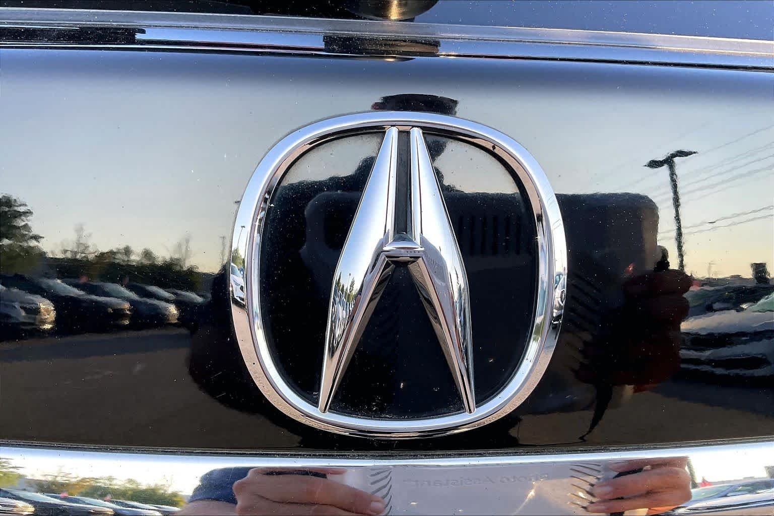 Used 2015 Crystal Black Pearl Acura  image 32