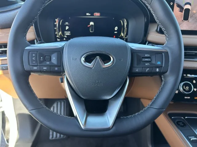 New 2027 2T RAD WHT INFINITI Autograph AWD image 24