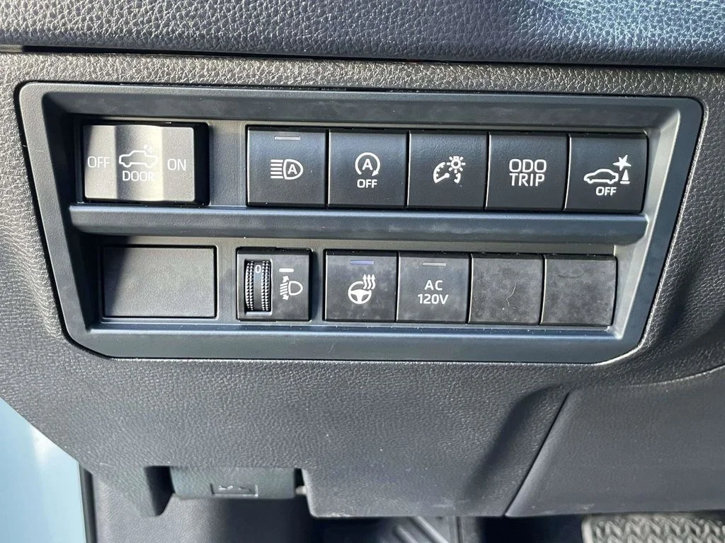 Certified Used 2026  Toyota SR5 image 28