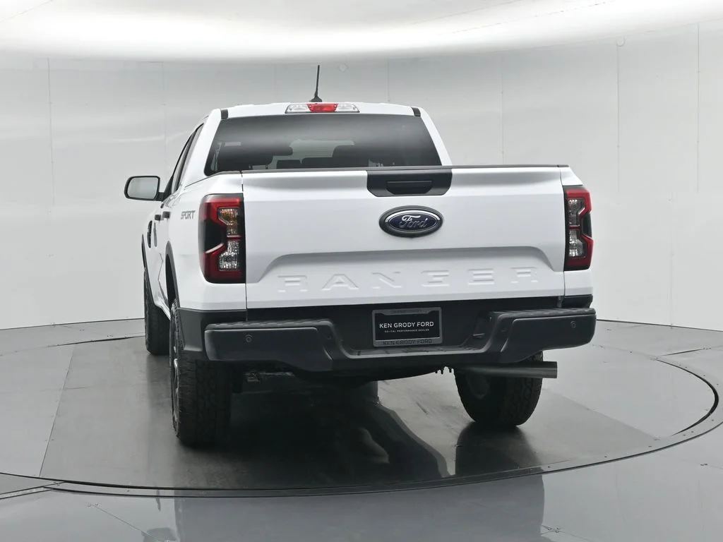 New 2026 Oxford White Ford XLT image 26