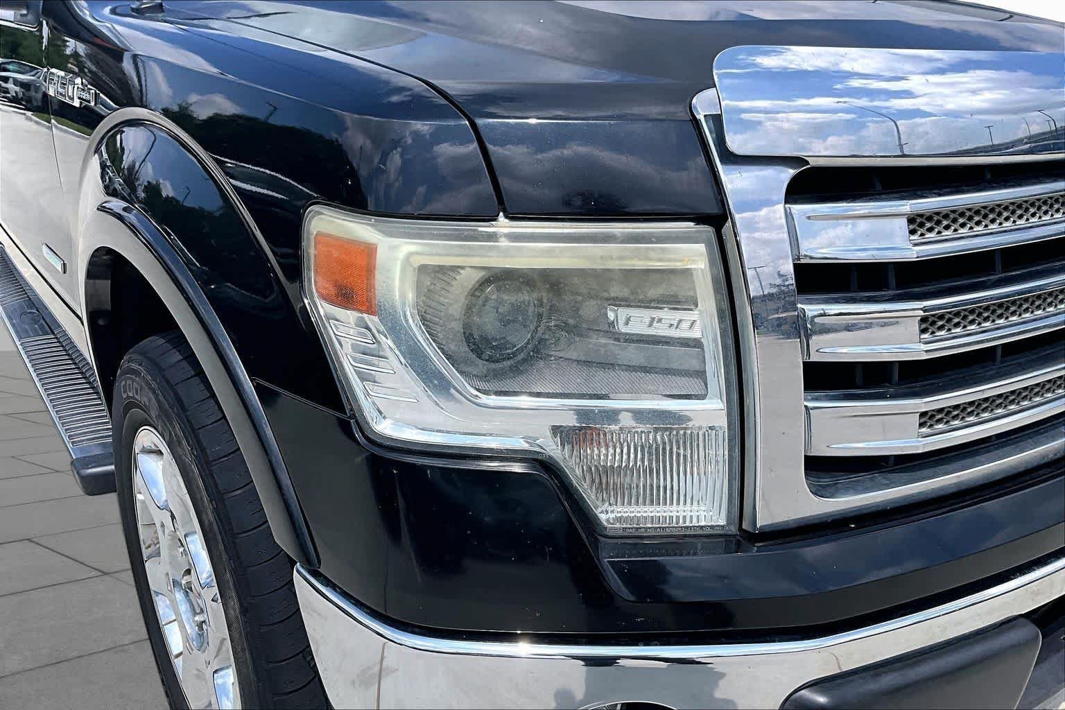 Used 2013 Tuxedo Black Metallic Ford Lariat image 25