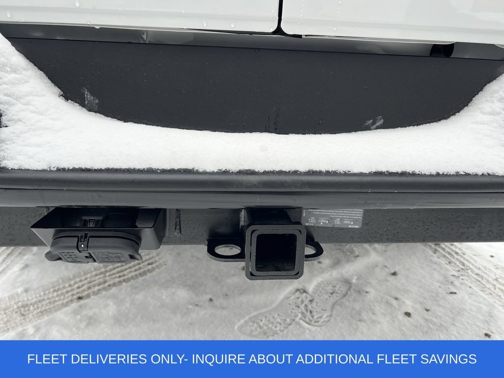 2025 Chevrolet Express Cargo Work Van - Photo 8