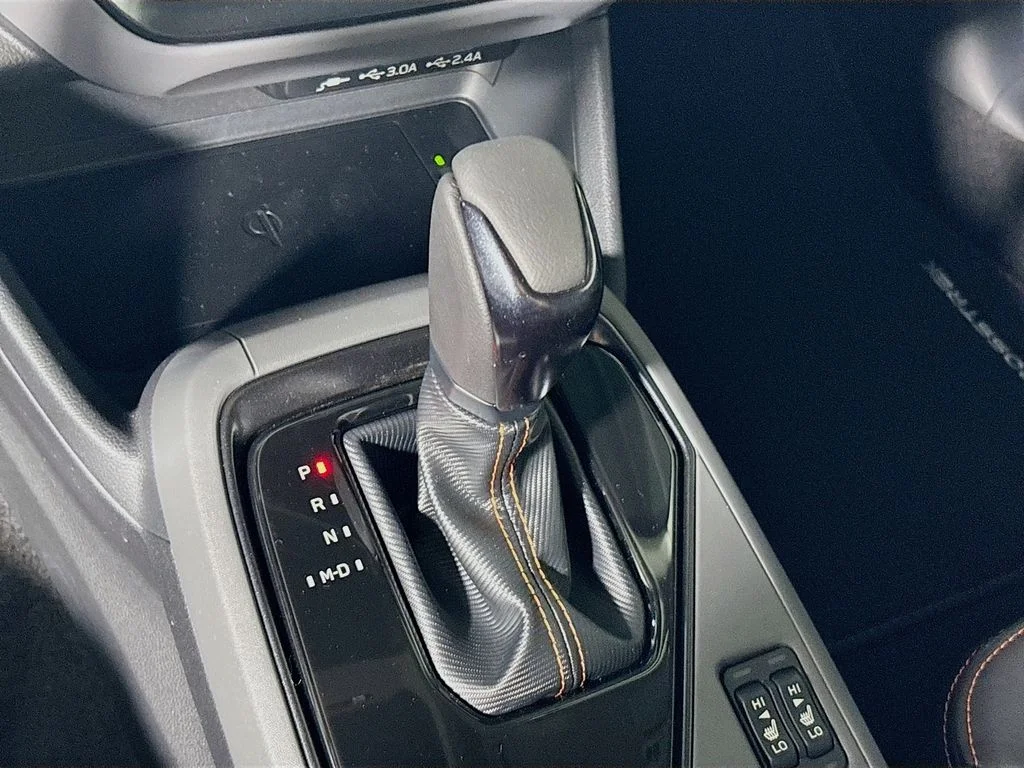 Used 2025 White Subaru Limited image 18