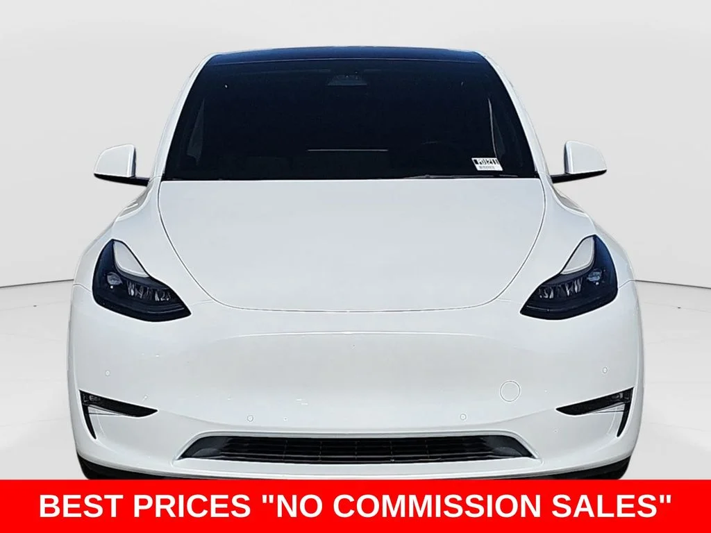 Used 2022 White Tesla Performance image 8