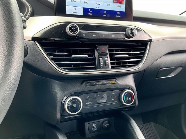 Used 2022 Oxford White Ford SE image 26