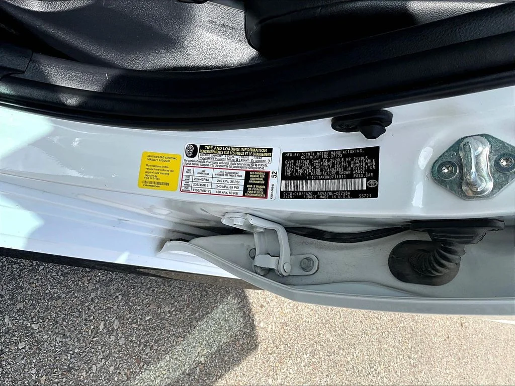 Used 2022 White Toyota SE Nightshade image 21