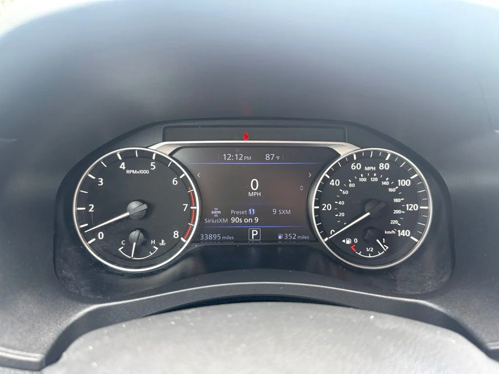 Used 2025 Gun Metallic Nissan 2.5 SV image 34