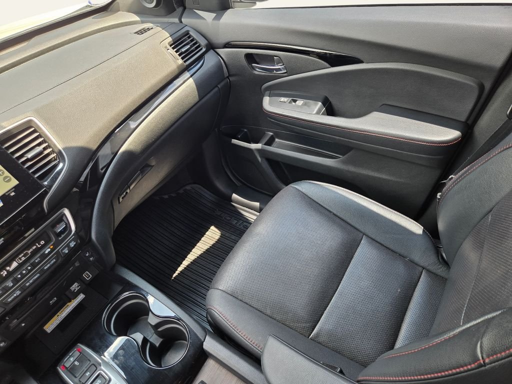 Used 2021 Black Honda Black Edition image 16