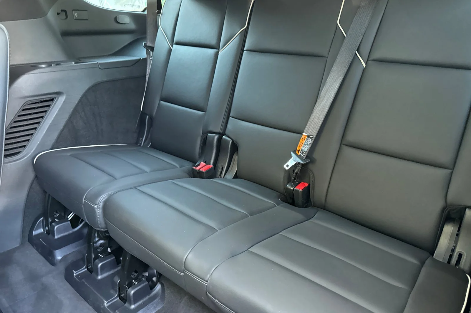 2025 Cadillac Escalade Sport - Photo 16