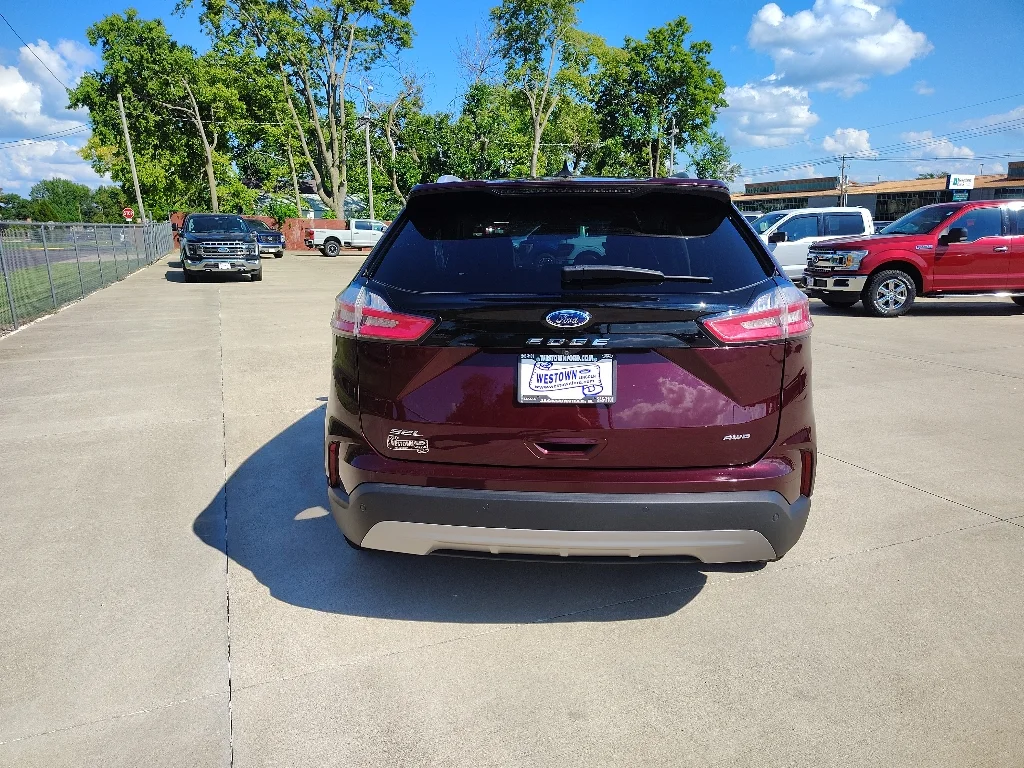 Used 2021 Burgundy Velvet Metallic Tinted Clearcoat Ford SEL image 5
