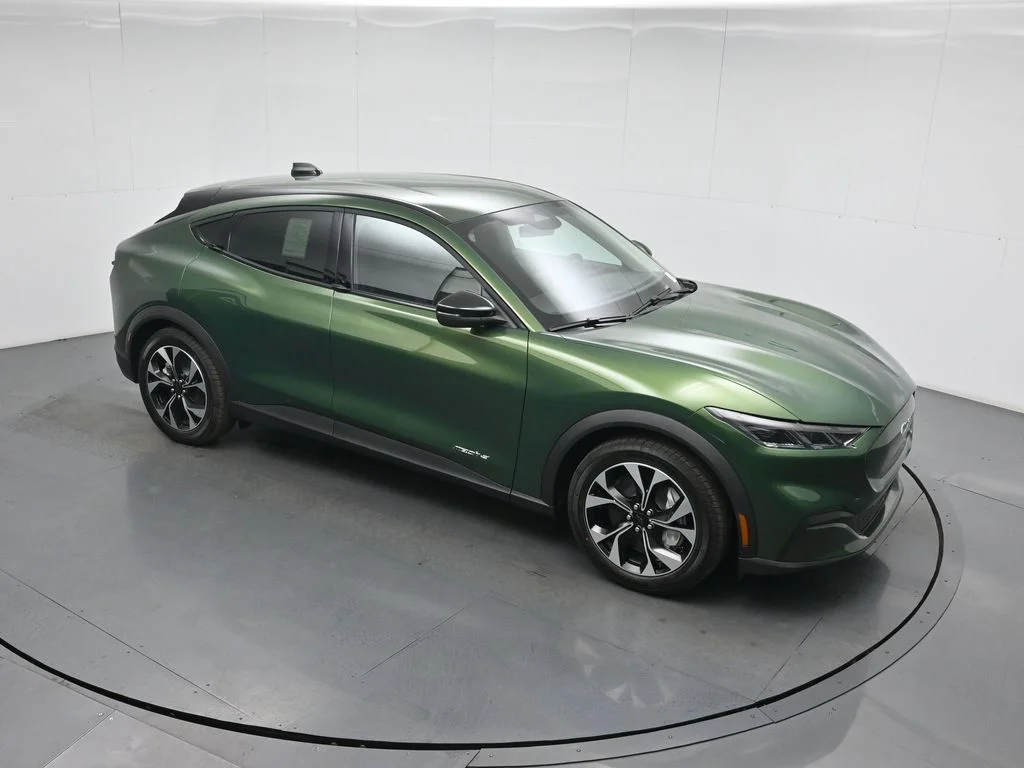 New 2026 Green Ford Select image 34
