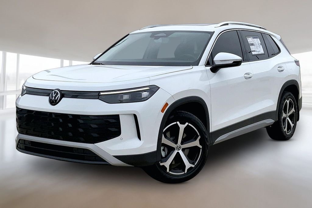 New 2026 Pure White Volkswagen 2.0T SE image 1