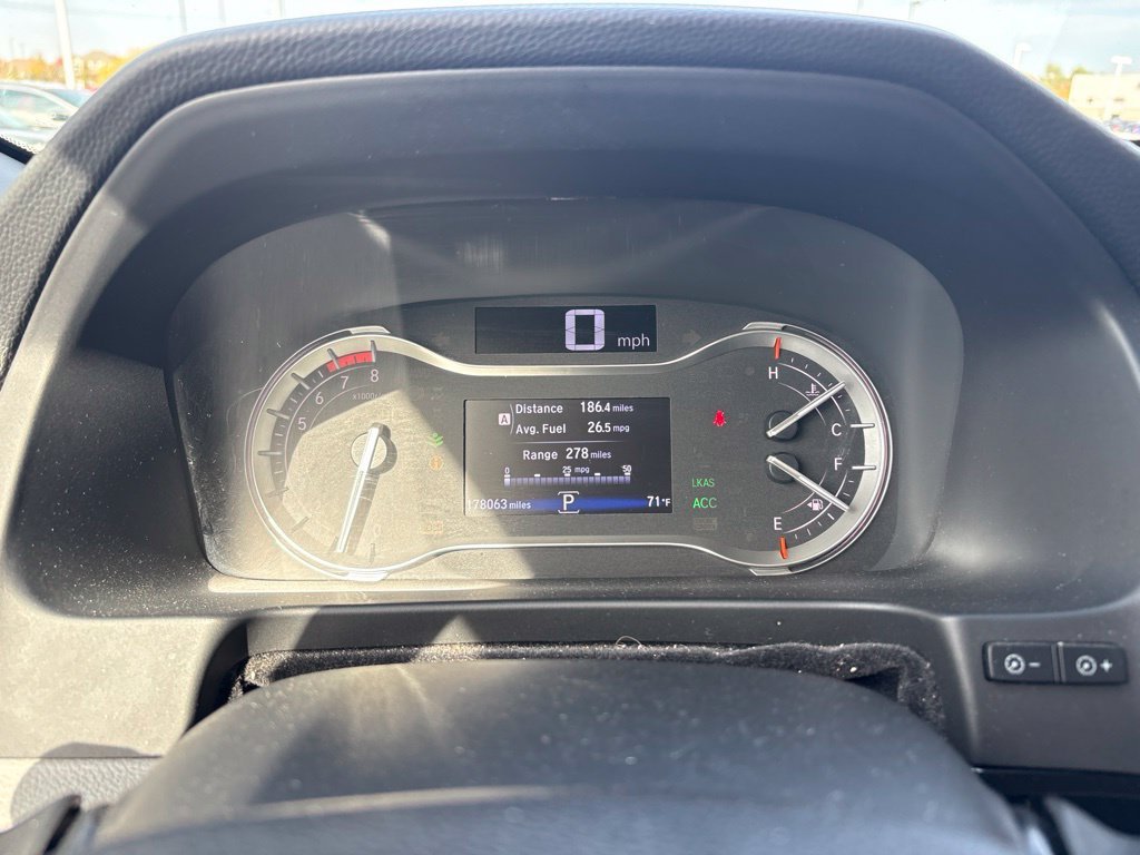 Used 2016 Blue Honda Touring image 19