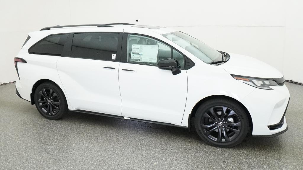 New 2026 Ice Cap Toyota XSE image 3