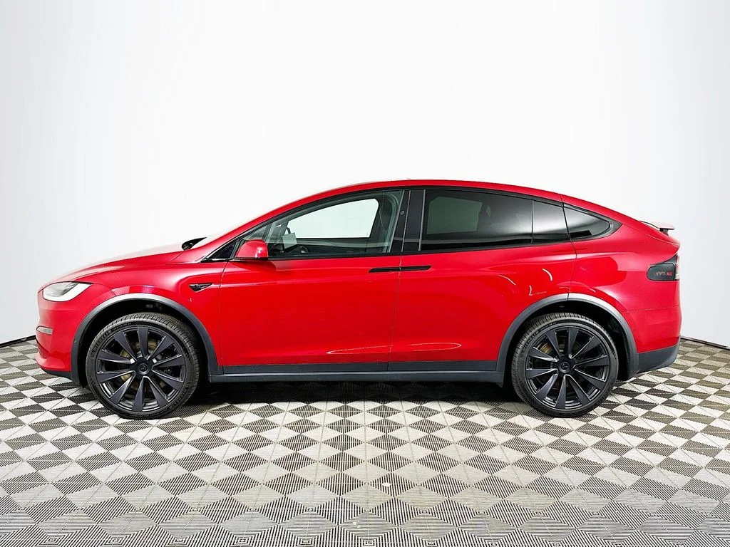 Used 2022 Red Multi-Coat Tesla  image 8