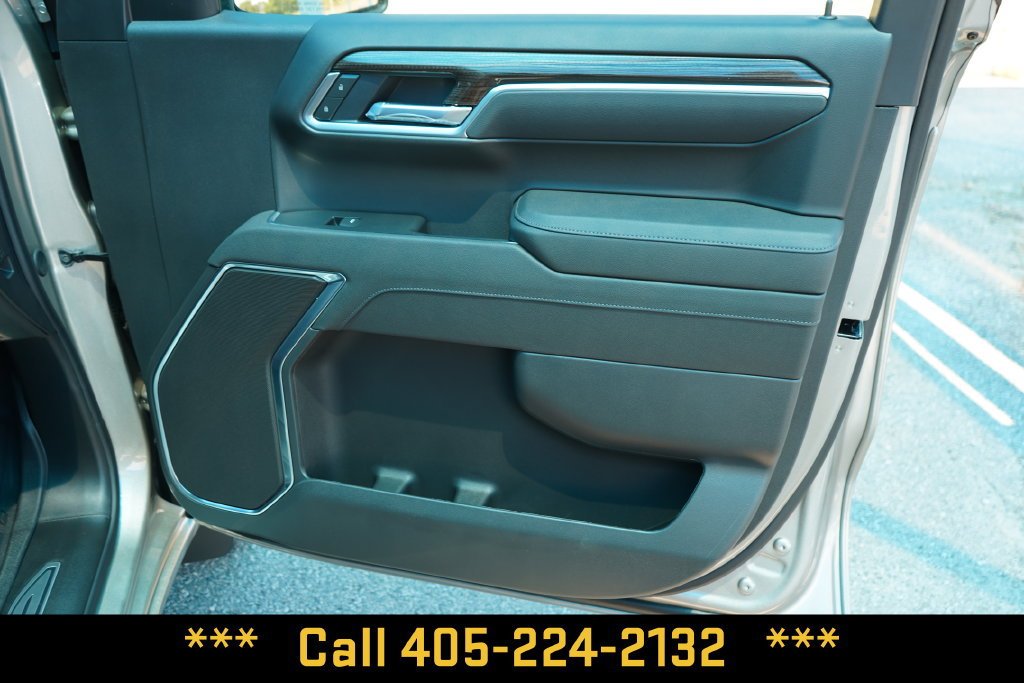 New 2026 Special Exterior Color Chevrolet LT image 22