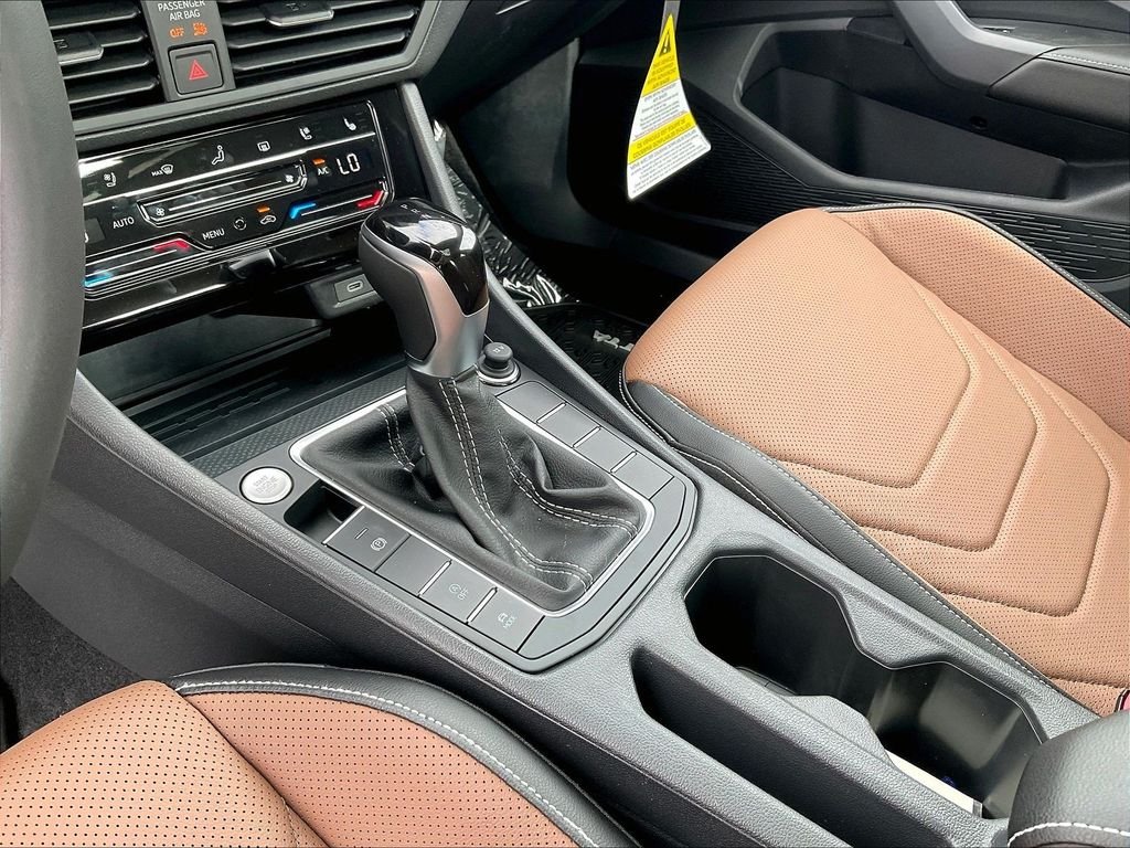 2026 Volkswagen Jetta SEL - Photo 14