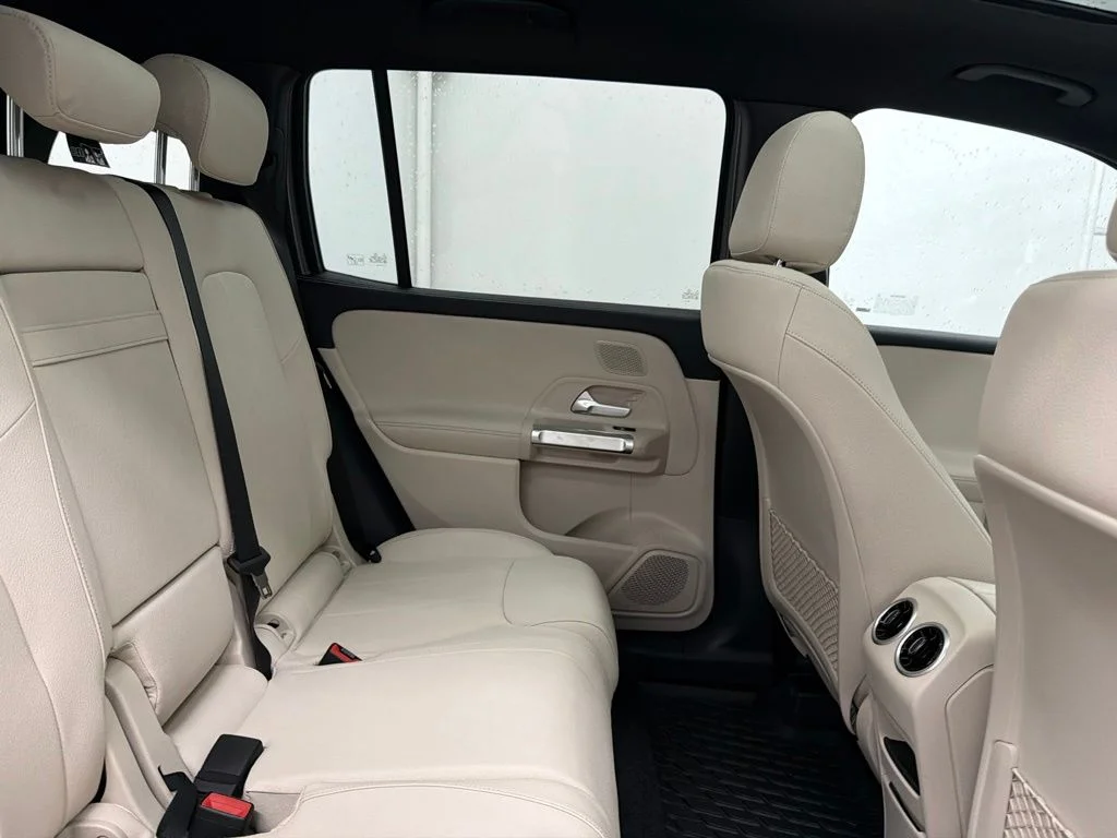New 2026 Gray Mercedes-Benz GLB 250 image 26