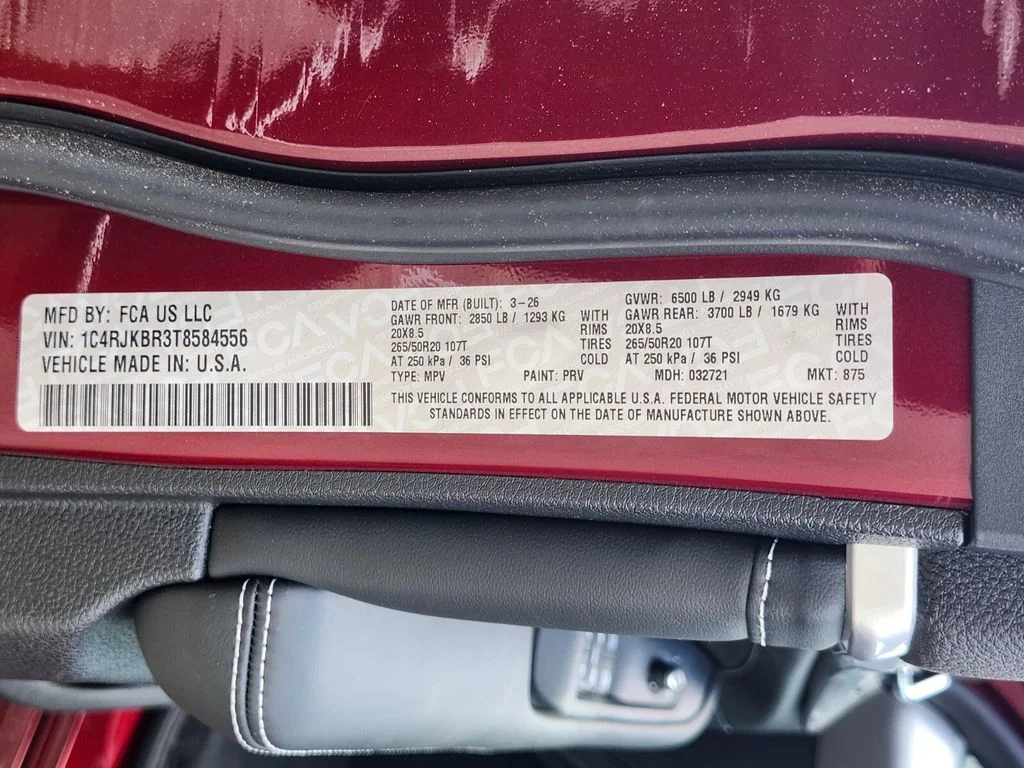 New 2026 Velvet Red Pearl-Coat Exterior Paint Jeep Limited Reserve image 37