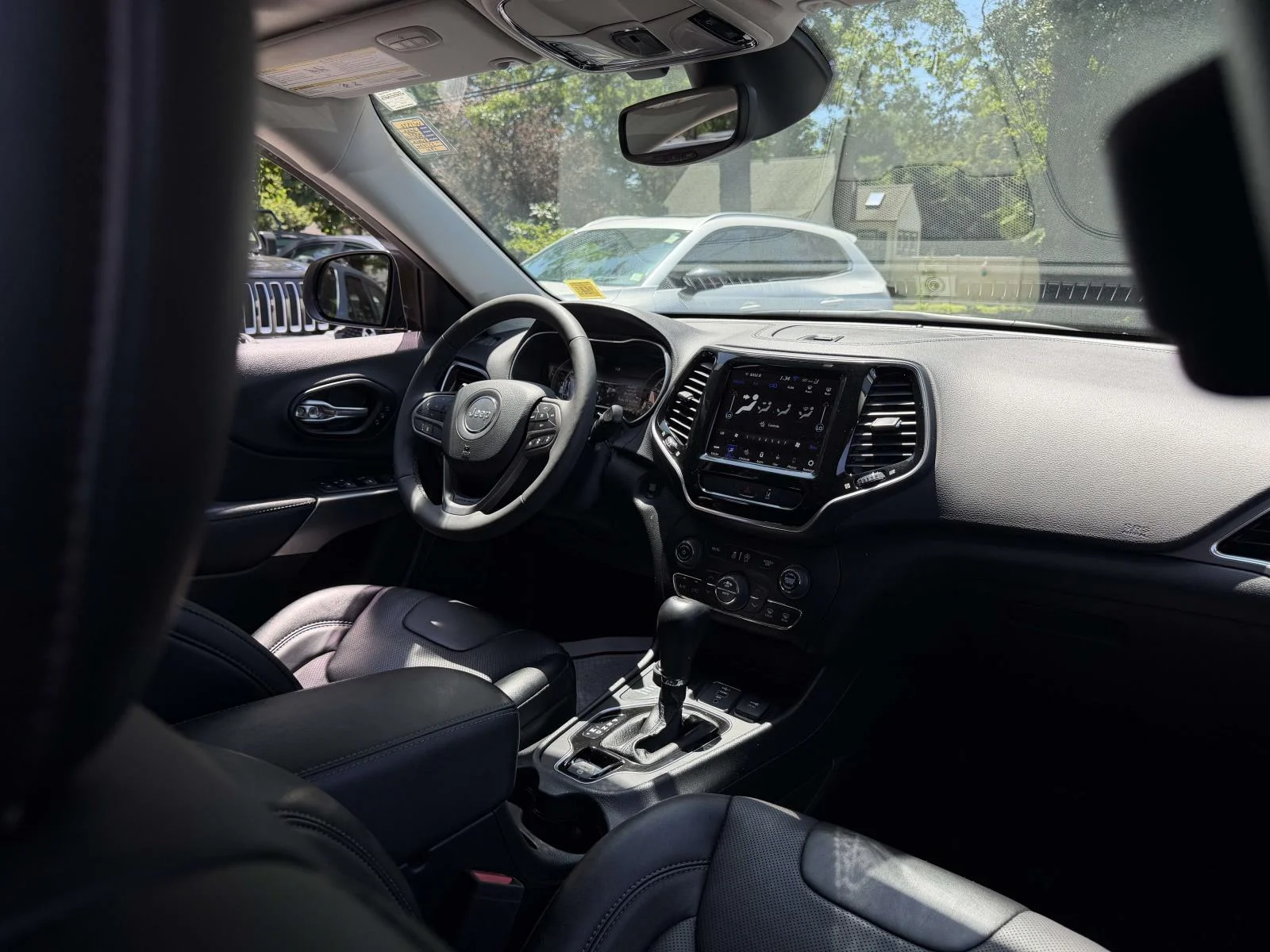 Used 2022 Black Jeep Limited image 8