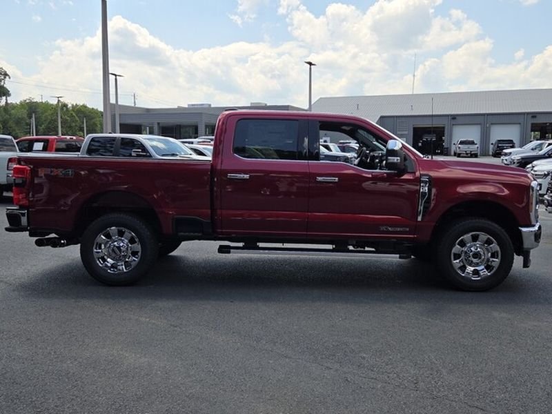 New 2026 Ruby Red Metallic Tinted Clearcoat Ford F-250® Lariat® image 15
