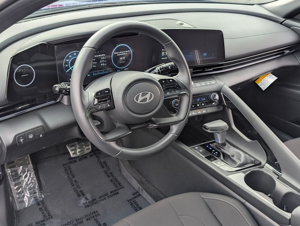 2025 Hyundai Elantra Blue - Photo 19