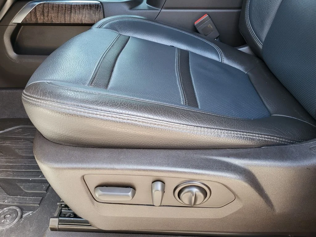 Used 2022 Summit White GMC Denali DRW image 19